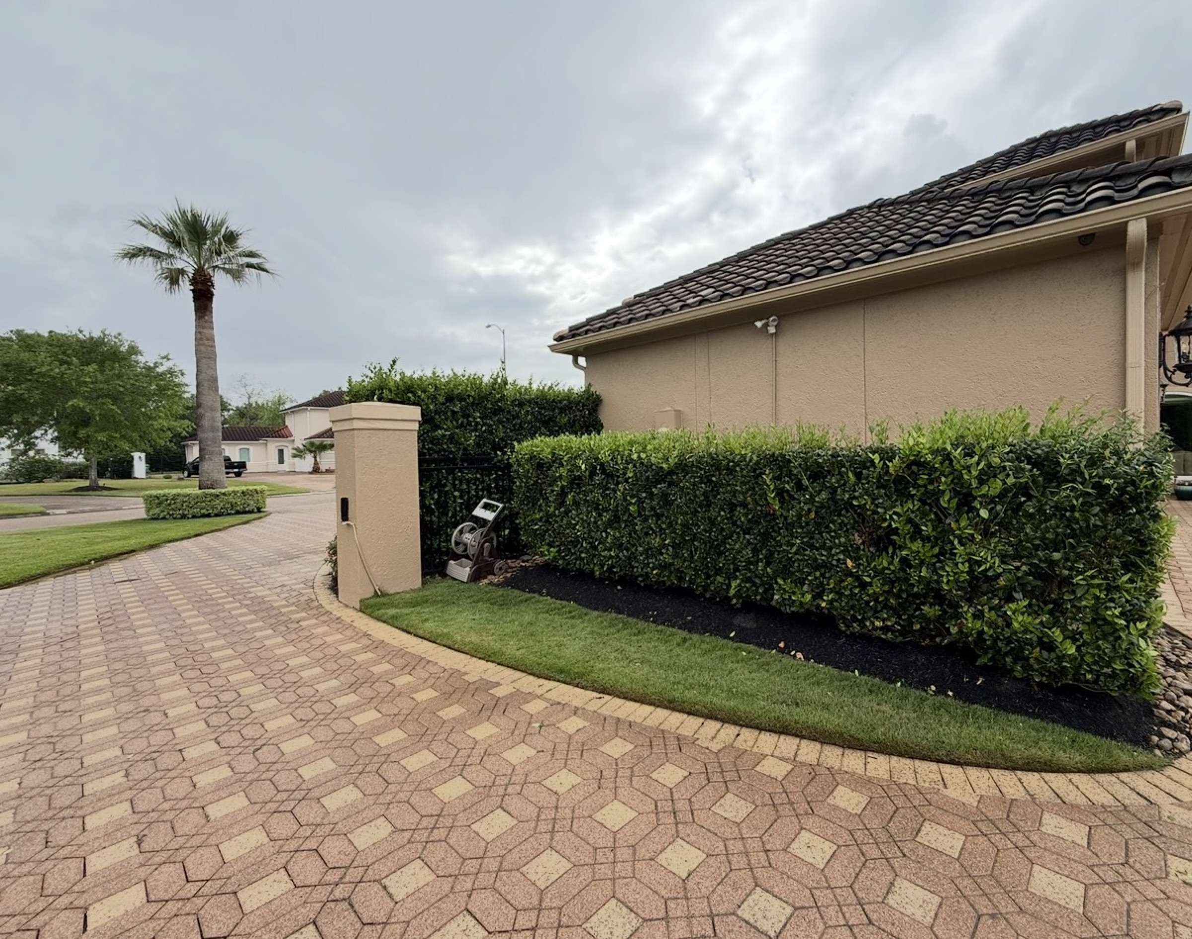 Driveway and walkway paving by Danny's Landscaping