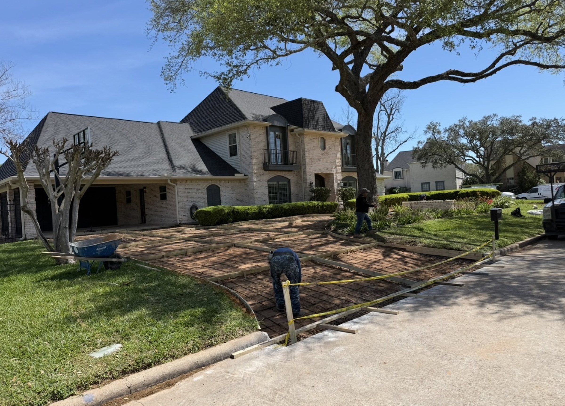 Driveway and walkway paving by Danny's Landscaping